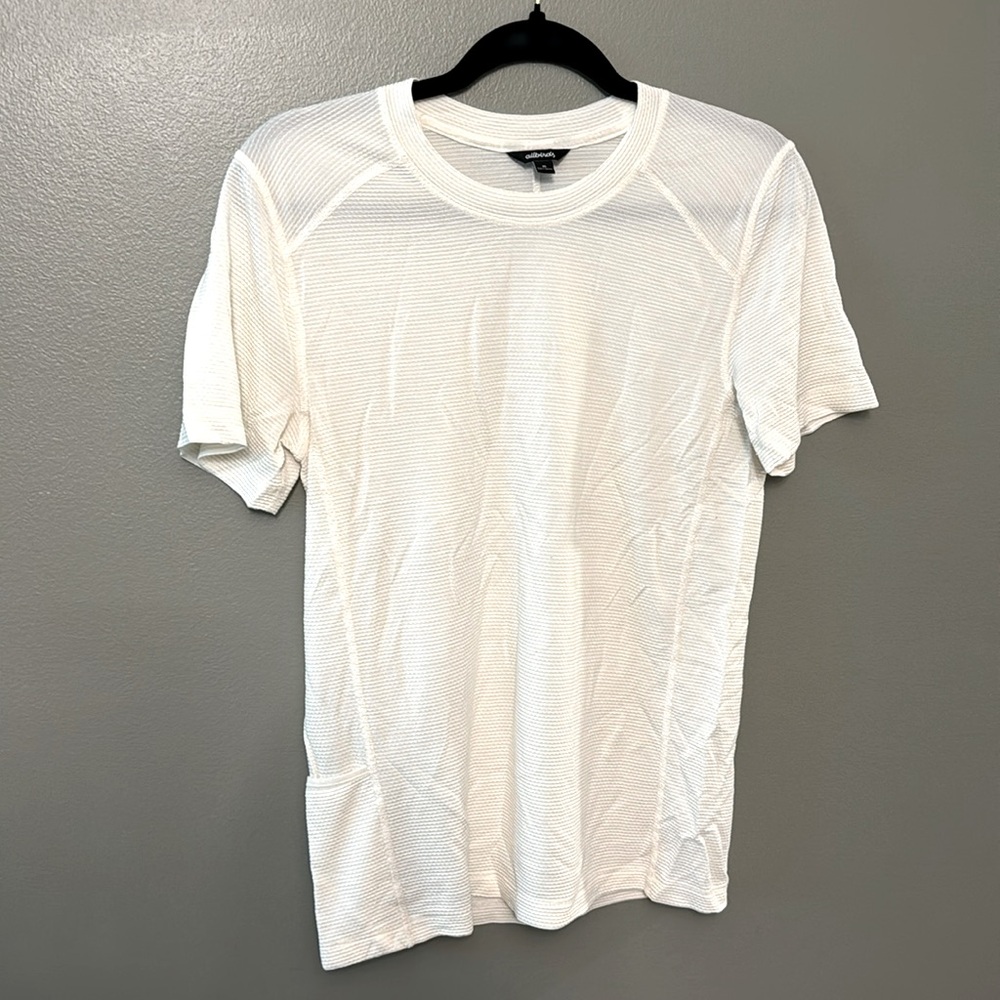 Allbirds natural run tee! Size XS. Preloved